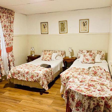 Hostal Plaza Londres 77 Santiago Eksteriør bilde