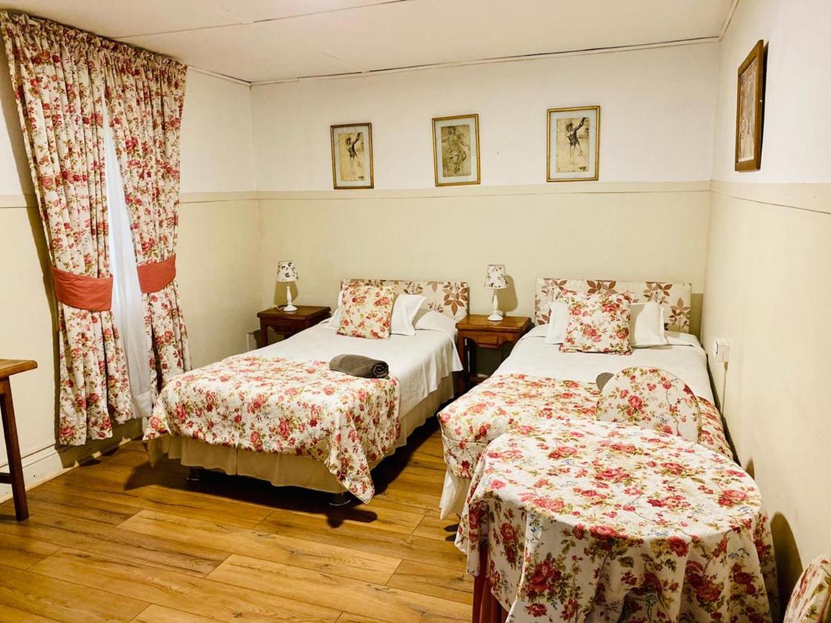 Hostal Plaza Londres 77 Santiago Eksteriør bilde
